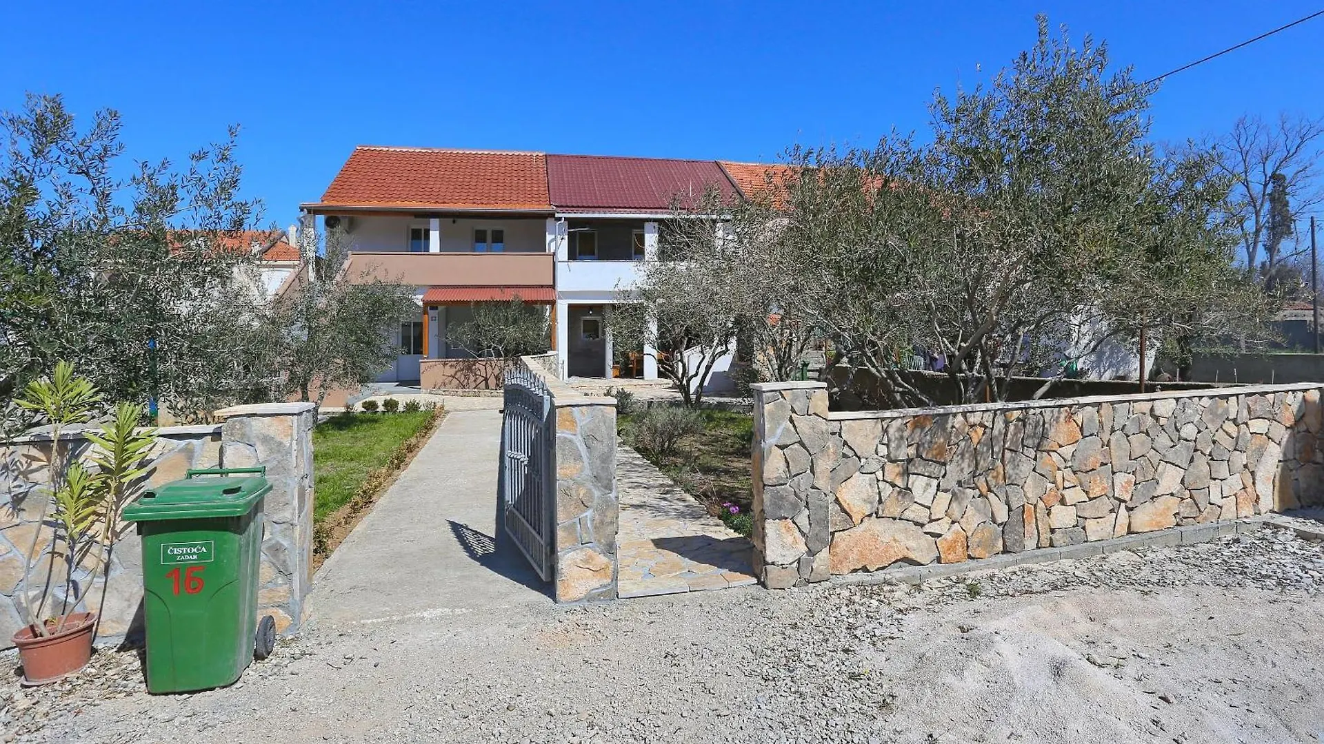 Holiday Home Luka-Sauna & Jacuzzi Privlaka  Privlaka (Zadar)